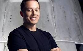 Elon Musk a dezvăluit că a încercat să vîndă Tesla către Apple