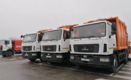 Для Autosalubritate приобретены 10 современных грузовиков для вывоза мусора