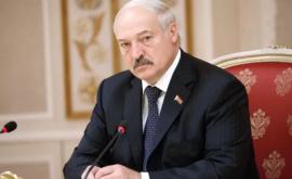 Lukaşenko anunţă cînd va fi elaborat proiectul noii constituţii din Belarus