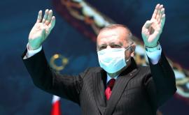 Какую вакцину от коронавируса использовал Эрдоган