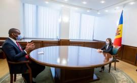 Что президент Молдовы обсудила с послом США