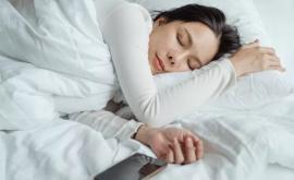 Consecințele somnului lîngă telefon