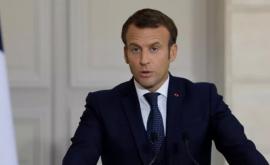 Macron îl îndeamnă pe Johnson să se determine cîne îi sînt aliații