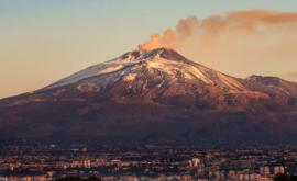 Vulcanul Etna a erupt din nou