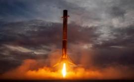 SpaceX до конца года отправит космических туристов на орбиту 