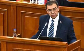 Parlamentul a aprobat cererea de demisie a lui Golovatiuc Cine îi va lua locul