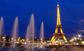 Знаменитая парижская Эйфелева башня станет золотой