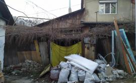 Генпримар Кишинева побывал в городских трущобах