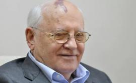 Gorbaciov a îndemnat președinții Rusiei și SUA să înceapă negocierile privind dezarmarea nucleară