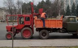Actiunile de salubrizare a orasului Chișinău continua