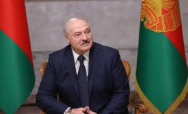  Лукашенко призвал белорусов потерпеть и пообещал других президентов