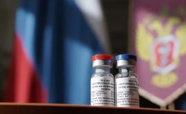 De ce în lume se duce un război împotriva vaccinului rusesc Opinie