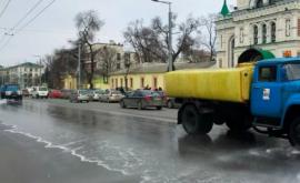 Străzile din Chișinău vor fi spălate