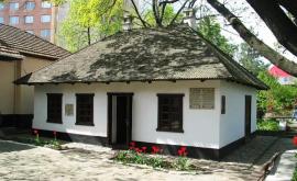 Lucrările de restaurare a caseimuzeu Pușkin din Chișinău sînt realizate în proporție de 85