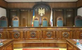 Opinie Curtea Constituțională nu poate aproba acum cererea de dizolvare a Parlamentului