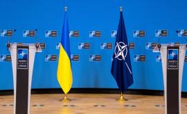 Киев назвал подход НАТО к Украине недостаточным
