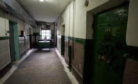 Шокирующие кадры в пенитенциарных учреждениях Молдовы заключенные избивают охранников