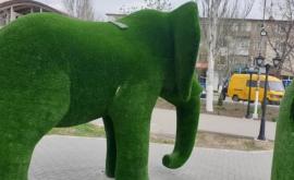 Parcul de figurine din orașul Căușeni a fost vandalizat