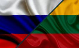 Lituania examinează expulzarea diplomaților ruși în semn de solidaritate cu Republica Cehă