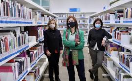 Pandemia a redus în jumătate numărul cititorilor din biblioteci