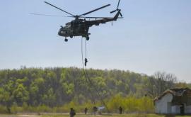 Ударные вертолеты появились на границе Таджикистана и Киргизии