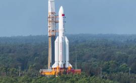 Китайская ракета весом 21 тонну падает на Землю