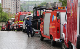 Подняты по тревоге 250 спасателей и пожарных