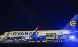 O aeronava Ryanair a fost forţată să aterizeze la Berlin Presa germană vorbeşte despre o ameninţare cu bombă