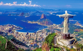 Бразилия разрешает прибытие в страну иностранцев только воздушным путем