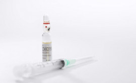 Сколько человек привились в субботу второй дозой вакцины от COVID19
