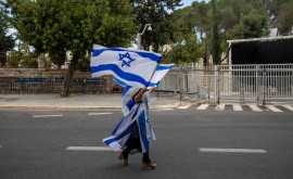 Israelul a anunțat cînd va anula obligaţia de a purta mască în spațiile publice închise