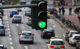 Любителей скорости будут останавливать с помощью умных светофоров