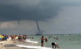Pe litoralul din Odessa au fost filmate două tornade de apă 