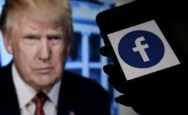 Трамп подает в суд на Facebook Twitter и Google