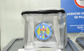 Избирательный участок в Киеве пустует