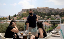 Reguli noi în Grecia La restaurant doar cu testul negativâ