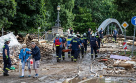 Число жертв наводнения на западе Германии достигло 80 человек ВИДЕО