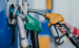 В Молдове в очередной раз подняли цены на топливо АЗС 