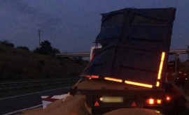  Автобус из Молдовы попал в серьезную аварию на Украине есть жертвы ФОТО