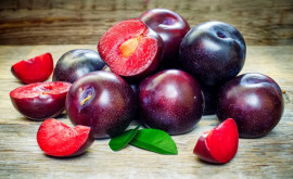 8 beneficii de sănătate ale prunelor