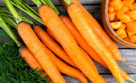 Почему помидоры и морковь вредно есть сырыми