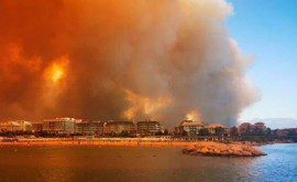 В Турции попрежнему бушуют пожары