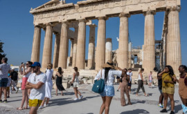 В Афинах Акрополь закрыт для туристов изза сильнейшей жары