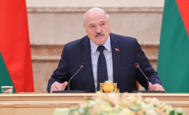 Лукашенко назвал опасной обстановку на западных границах Беларуси