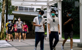 В Сингапуре британца отправили в тюрьму за отказ надевать маску
