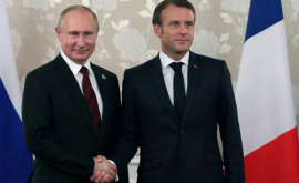 Preşedintele francez Emmanuel Macron a discutat cu Vladimir Putin