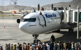 Cel puțin 20 de persoane au murit pe aeroportul din Kabul după revenirea talibanilor la putere