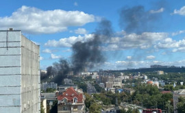 Incendiu la o fabrică de mobilă din capitală