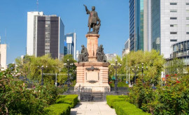 Статую Колумба в Мехико заменят на изваяние женщины из народа ольмеков
