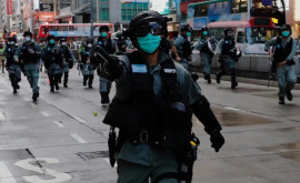 Полиция Гонконга нагрянула в музей демократии в память о демонстрантах